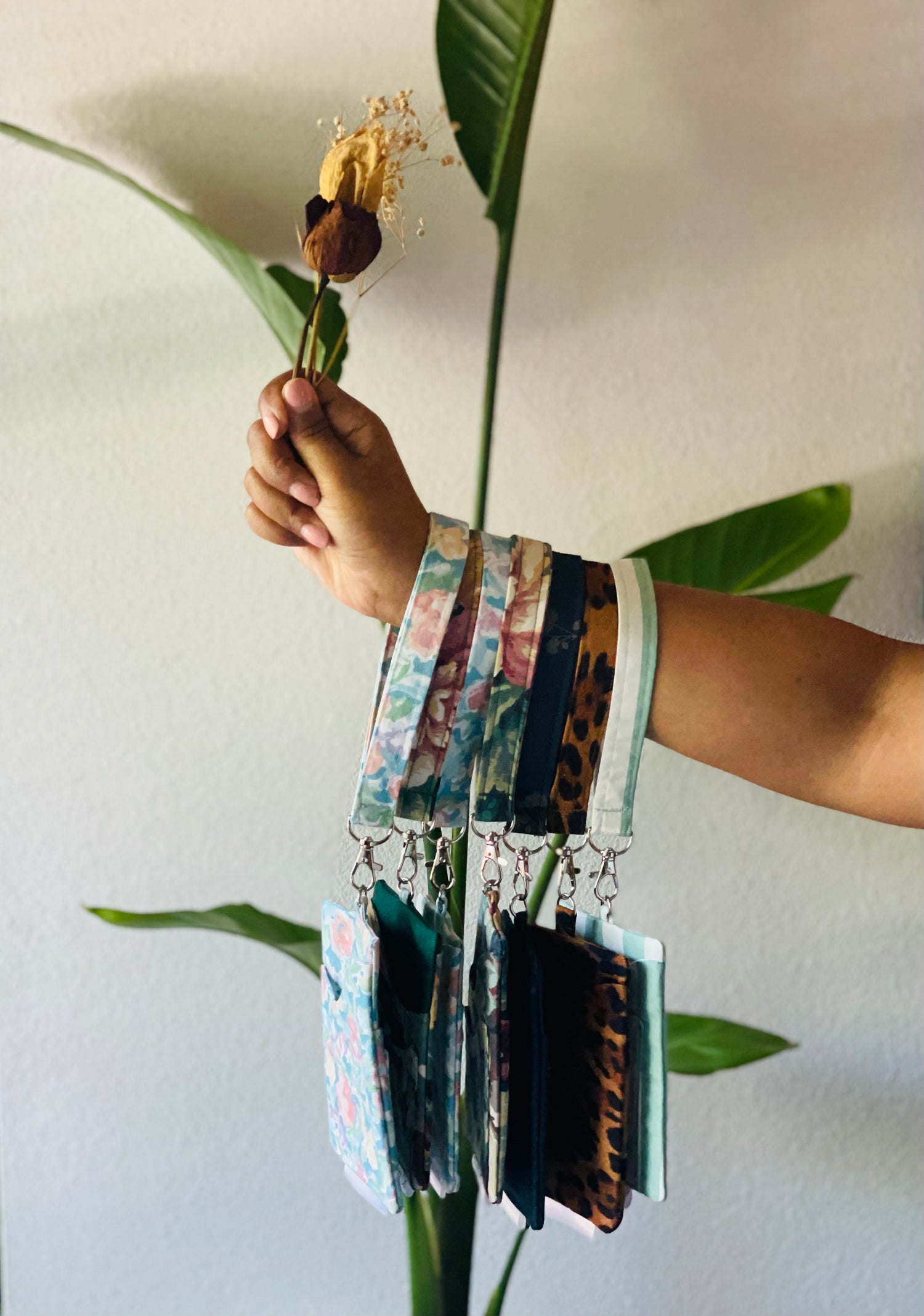 Tiny Tote (Tract Holders)